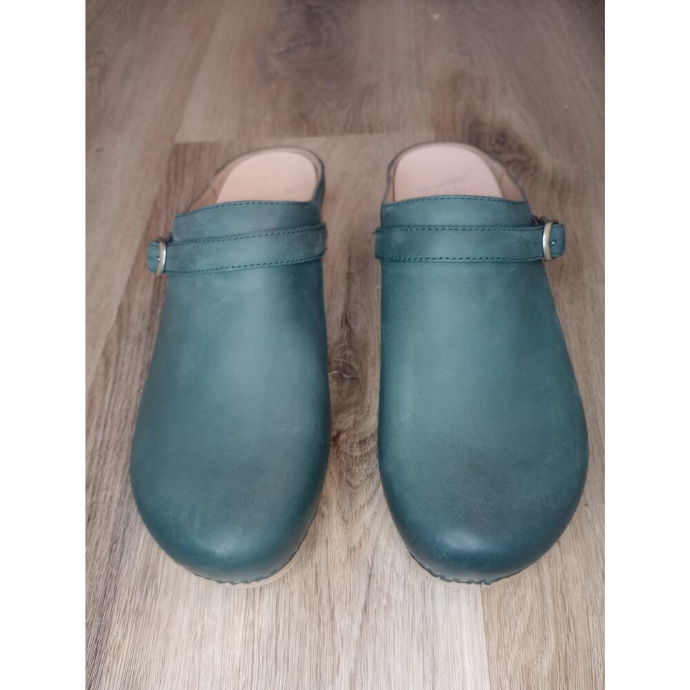NWOT Dansko Berry Burnished Nubuck Clogs - Green - Women's Size 42 (US 11.5-12)